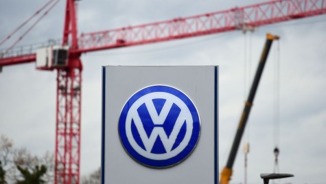 VW întrerupe temporar producția la șase uzine