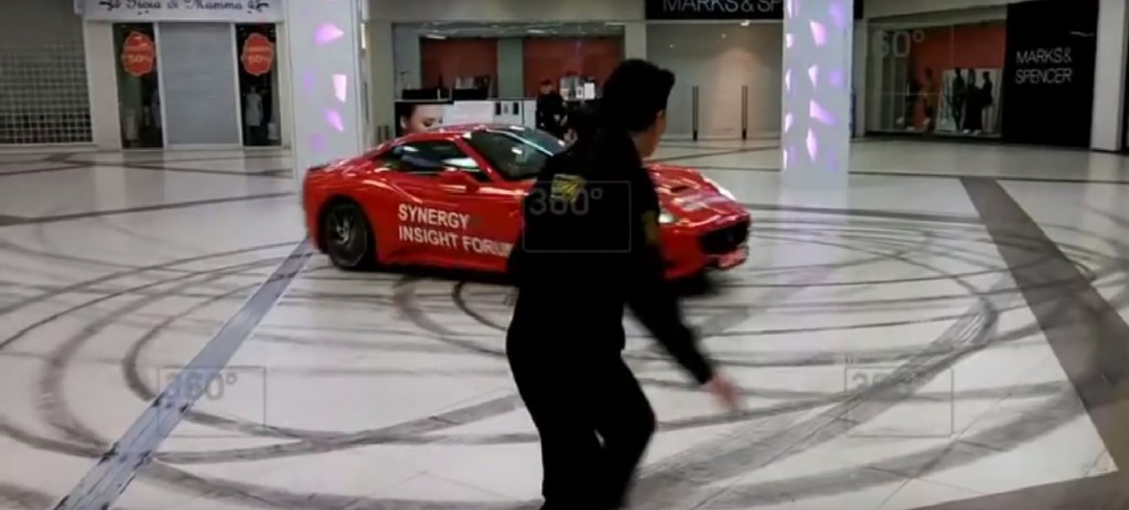 Ferrari California primar Moscova