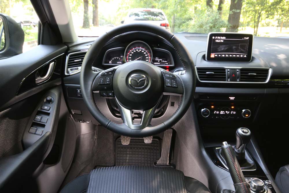 MAZDA 3 (10)