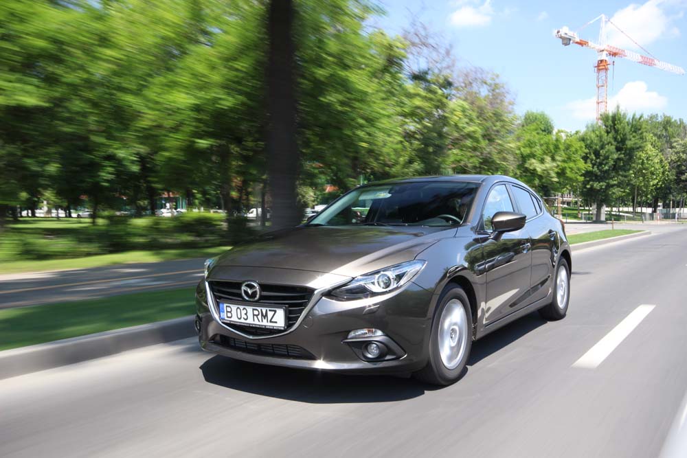 MAZDA 3 (5)