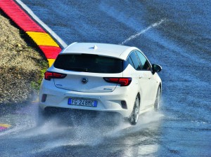 Velopa - anvelope, cauciucuri, pneuri, roți, gume