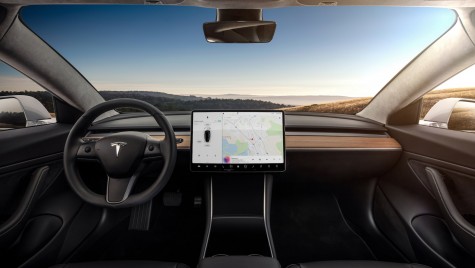 Asta-i tot? Așa arată interiorul noului Tesla Model 3