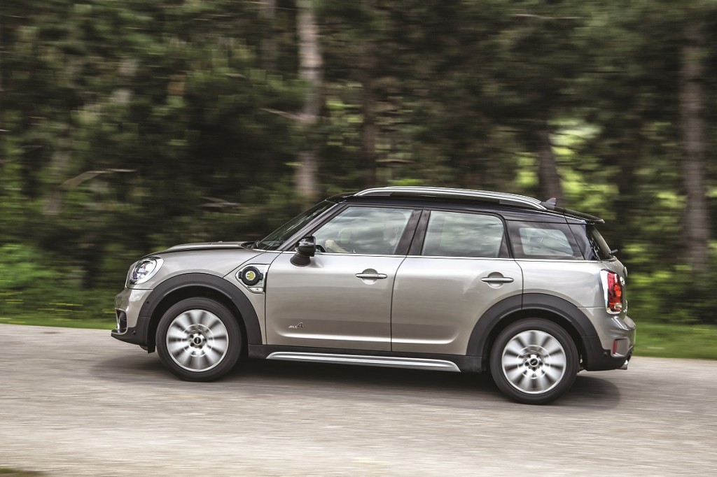 Mini S E Countryman