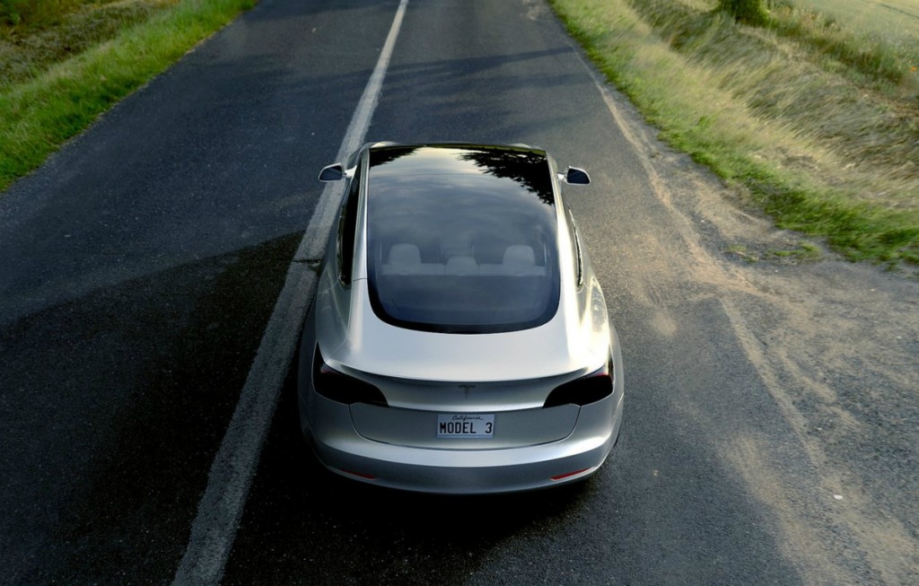Tesla Model 3 (2)