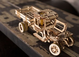 Alegerea unui cadou pentru prieteni pasionaţi de maşini