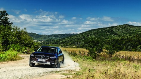 Drive-test Volvo V90 Cross Country: Lux la înălțime