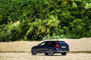 Volvo V90 Cross Country