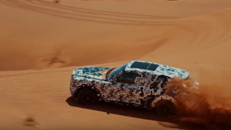 Rolls-Royce Cullinan își face de cap în deșert înainte de a fi prezentat oficial