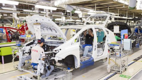 Uzina Toyota din Japonia întrerupe producția din cauza cutremurului
