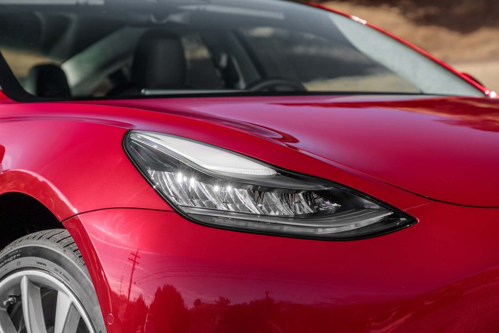 Tesla Model 3 cea mai sigură mașină 3