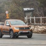 test dacia Duster pick-up pe sosea