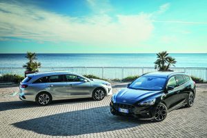 Test comparativ: Kia Ceed Sportswagon 1.4 T-GDI 7DCT vs Ford Focus Wagon 1.5 EcoBoost A8