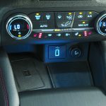 Test comparativ: Kia Ceed Sportswagon 1.4 T-GDI 7DCT vs Ford Focus Wagon 1.5 EcoBoost A8