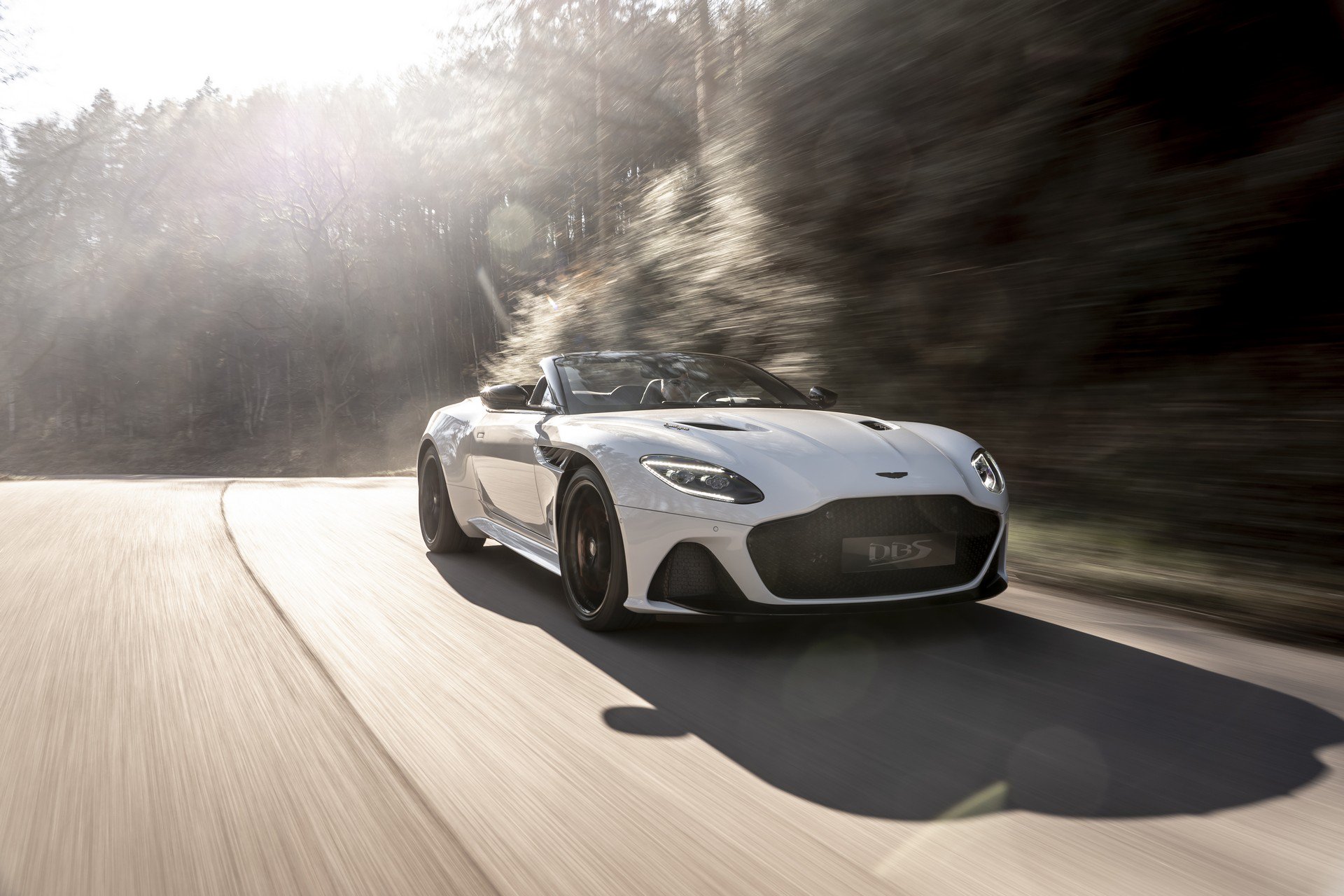Aston Martin DBS Superleggera Volante (9)