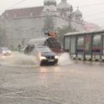 Furtună Oradea (2) cod roșu