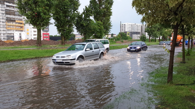 Furtună Oradea (5) cod roșu