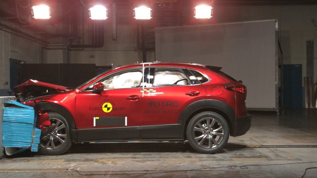 Mazda CX-30 EuroNCAP teste de siguranță