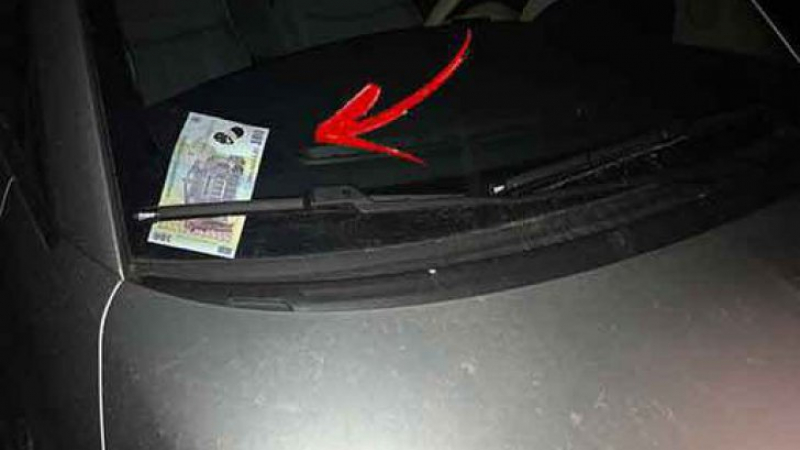 daca-gasesti-100-de-lei-sub-stergator-nu-te-atinge-de-ei-cheama-politia-247147