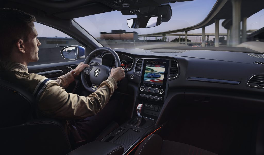 Renault prezintă noua gamă Megane și Megane E-Tech Plug-in 