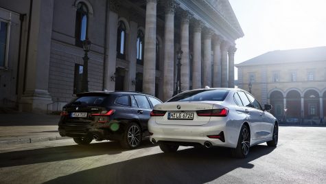 BMW introduce M340d xDrive Sedan şi Touring