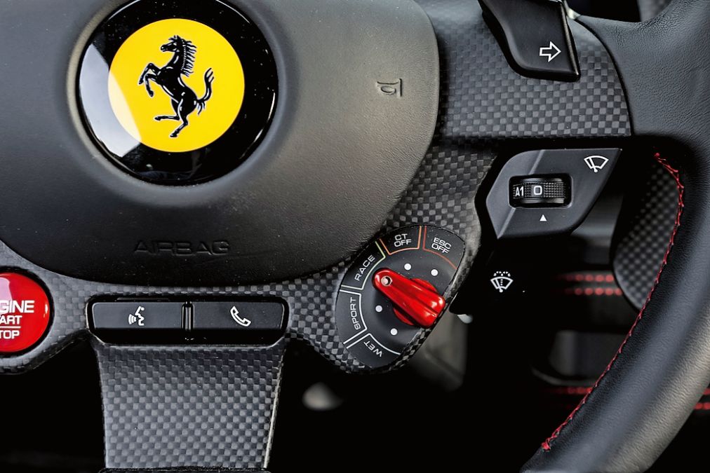 test Ferrari F8 Tributo 2020