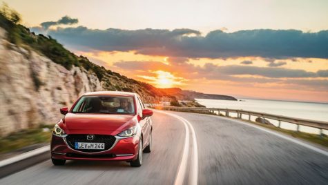 Test Mazda2 facelift: Și frumoasă și deșteaptă