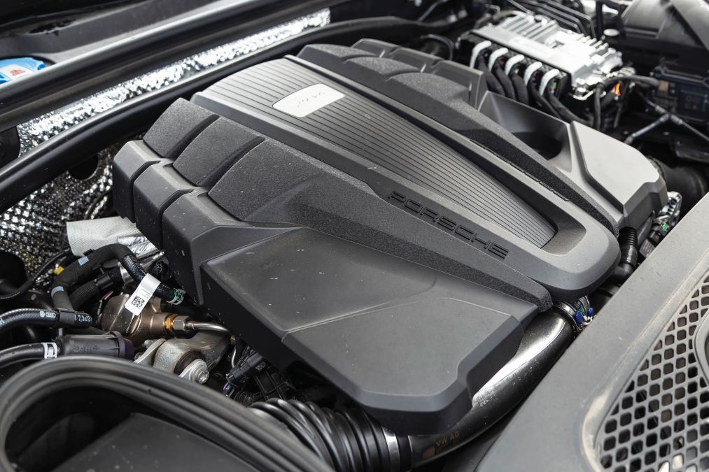 Porsche Macan Turbo facelift 2020