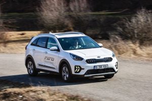 test comparativ Kia Niro PHEV vs Mini Countryman S E All4