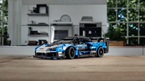 Un nou supercar în colecția Lego Technic: McLaren Senna GTR