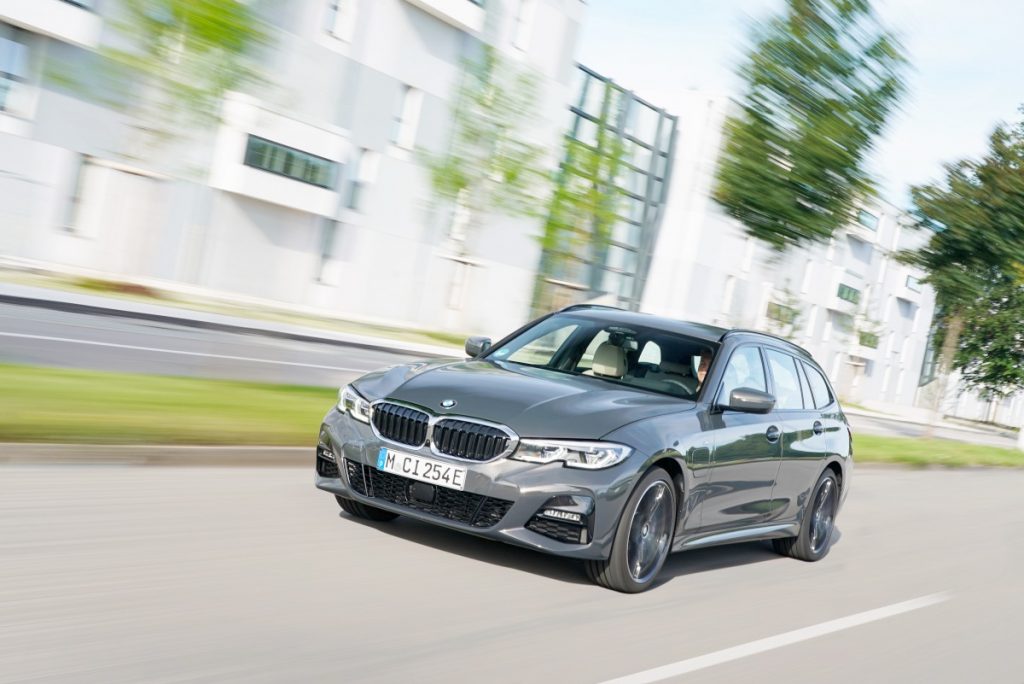 bmw-PHEV-autoexpert.ro-3