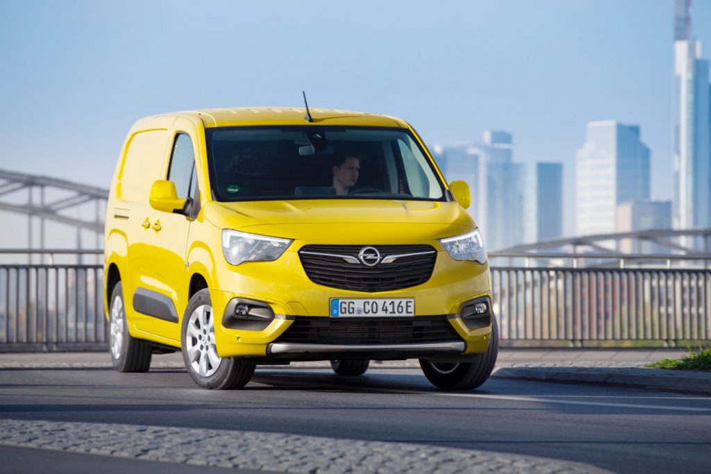 Opel Combo-e Cargo autoexpert.ro