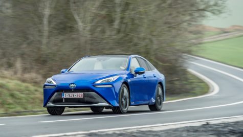 Record: Toyota Mirai a parcurs peste 1000 km cu un plin de hidrogen