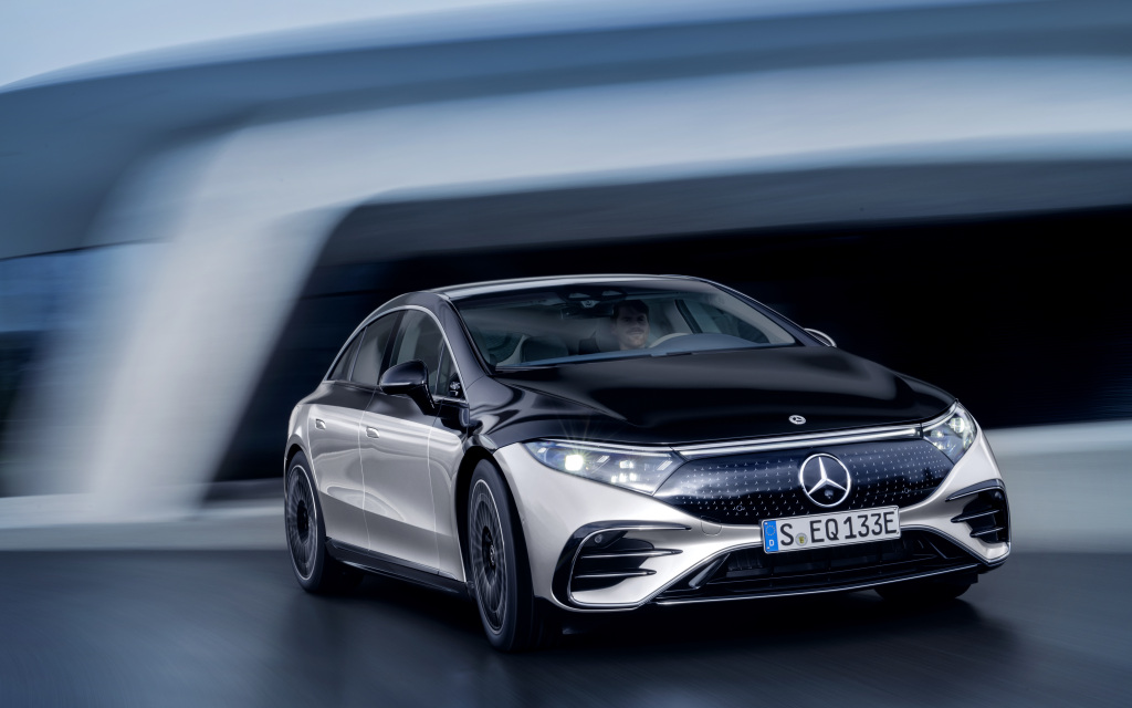 Mercedes-Benz EQS cea mai mare autonomie autoexpert.ro