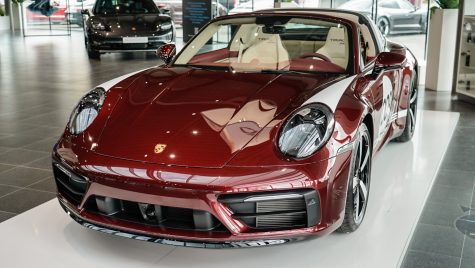 Țiriac Collection se îmbogățește cu un Porsche 911 Targa 4S Heritage Design Edition