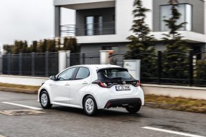 Toyota Yaris HYB autoexpert.ro