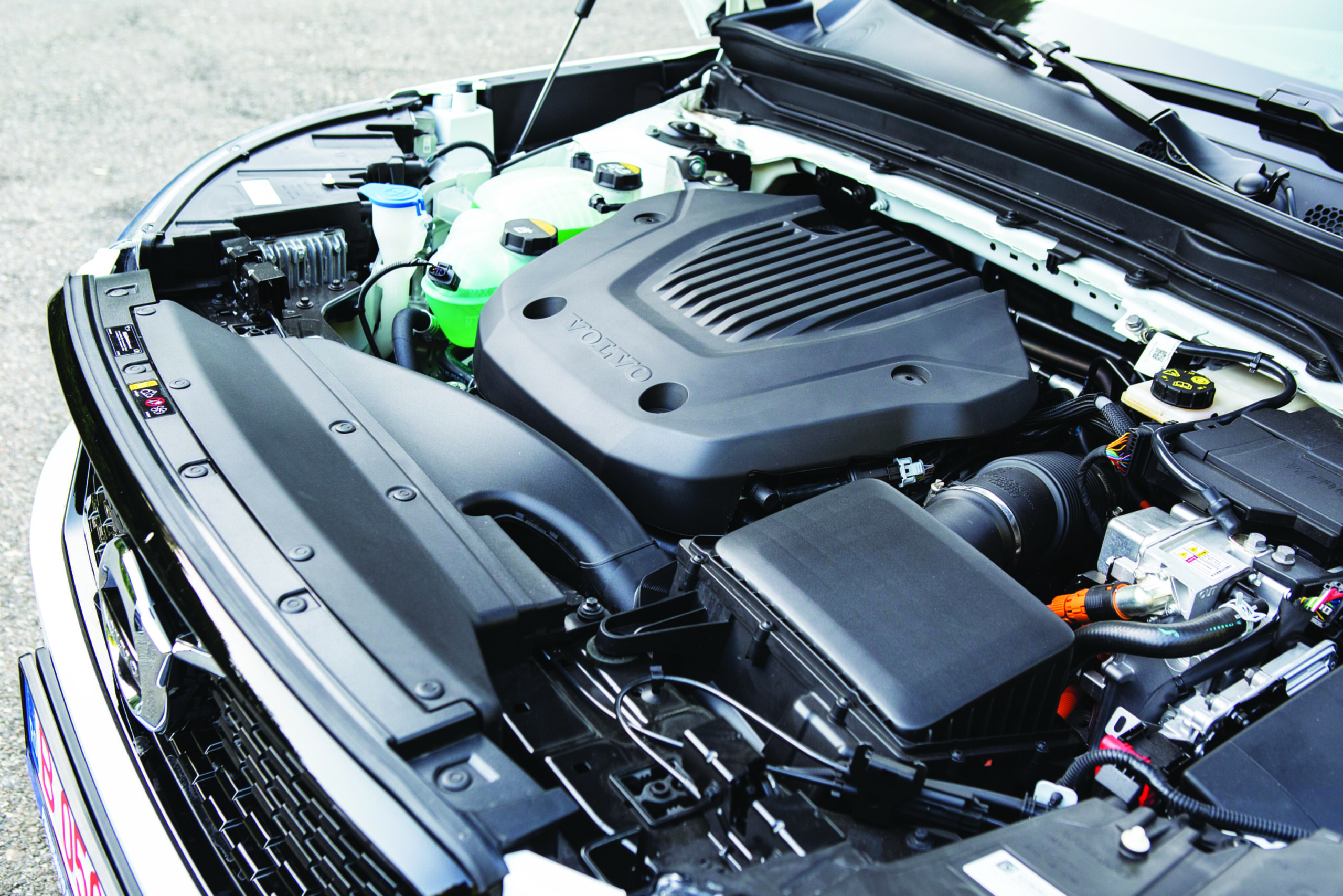 Volvo XC40 Recharge autoexpert.ro