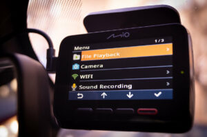 Camera auto DVR Mio MiVue 866 autoexpert.ro