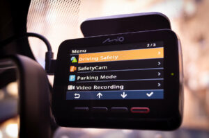 Camera auto DVR Mio MiVue 866 autoexpert.ro