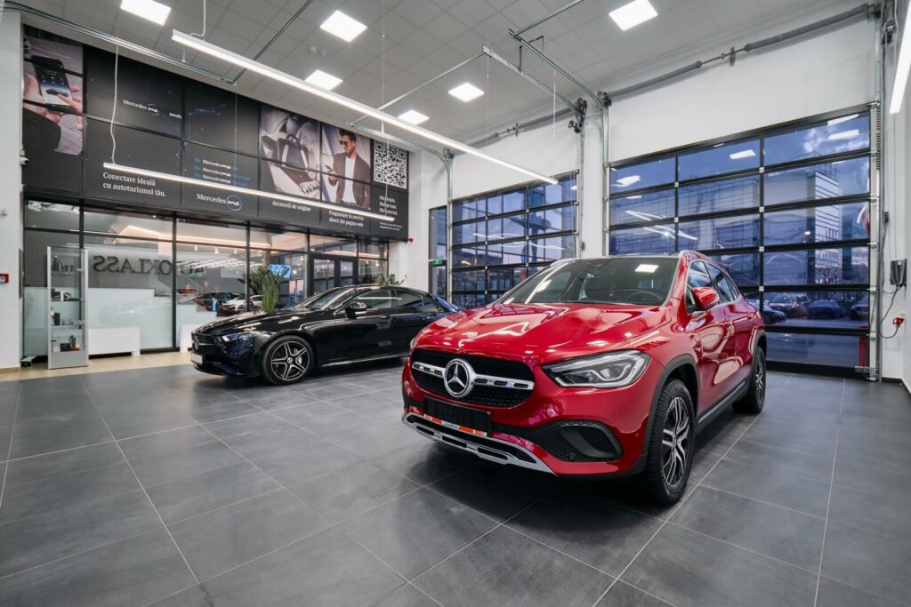 Mercedes Benz MAR20X showroom