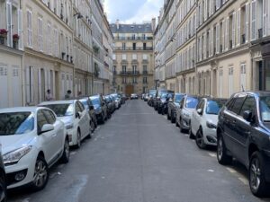 Parcare Paris Franța SUV