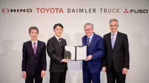 Daimler Truck,Toyota