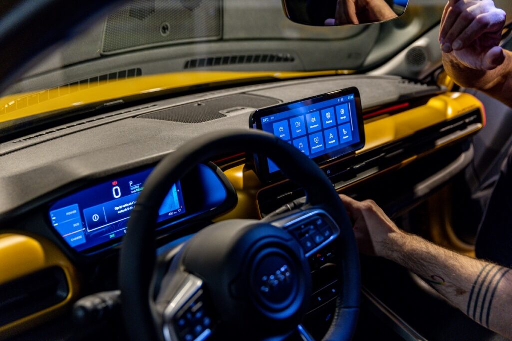 Jeep Avenger Romania autoexpert.ro