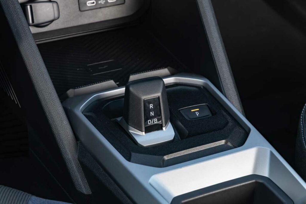 Motoare cutii viteze Dacia Duster model 2024 AutoExpert.ro