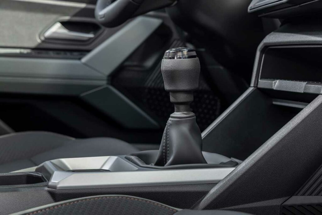 Motoare cutii viteze Dacia Duster model 2024 AutoExpert.ro