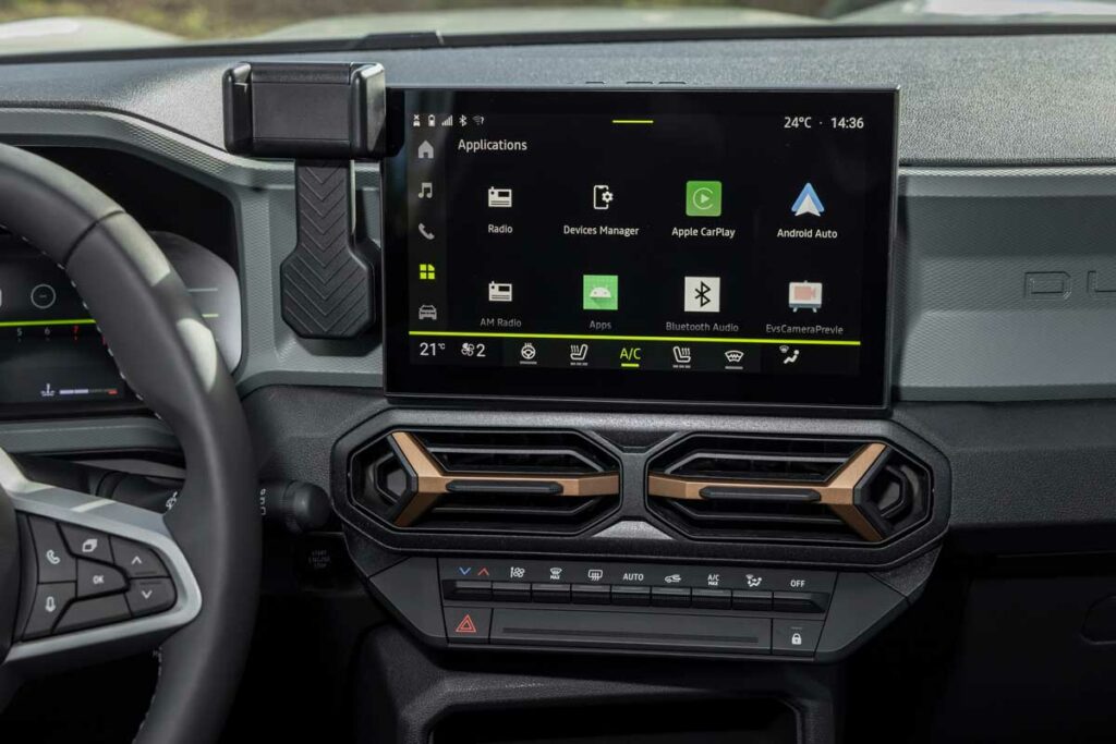Noua Dacia Duster model 2024 AutoExpert.ro