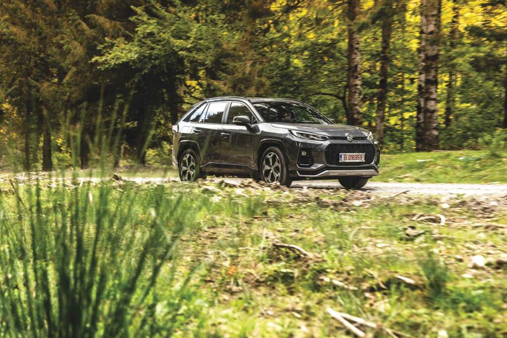 4x4 de la Suzuki Across AutoExpert.ro