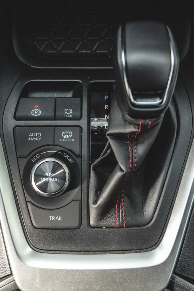 4x4 de la Suzuki Across AutoExpert.ro