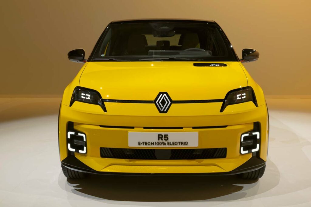 Renault 5 E-Tech model 2025 AutoExpert.ro