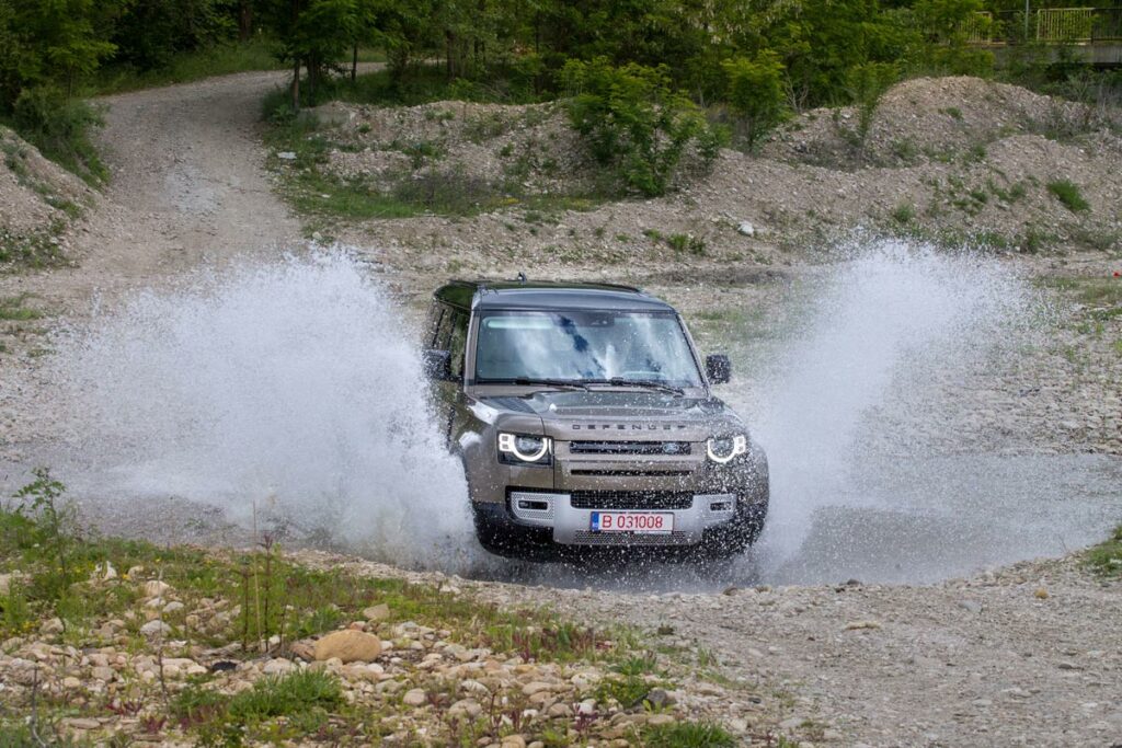 Land-Rover-Defender AutoExpert