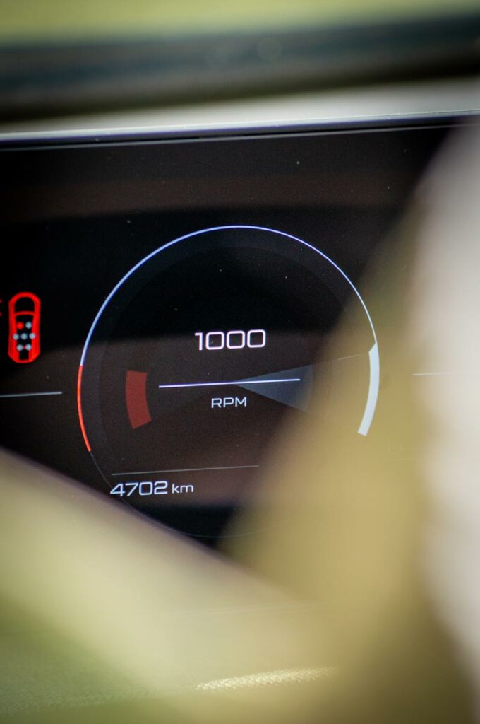 Peugeot 5008 model 2025 AutoExpert